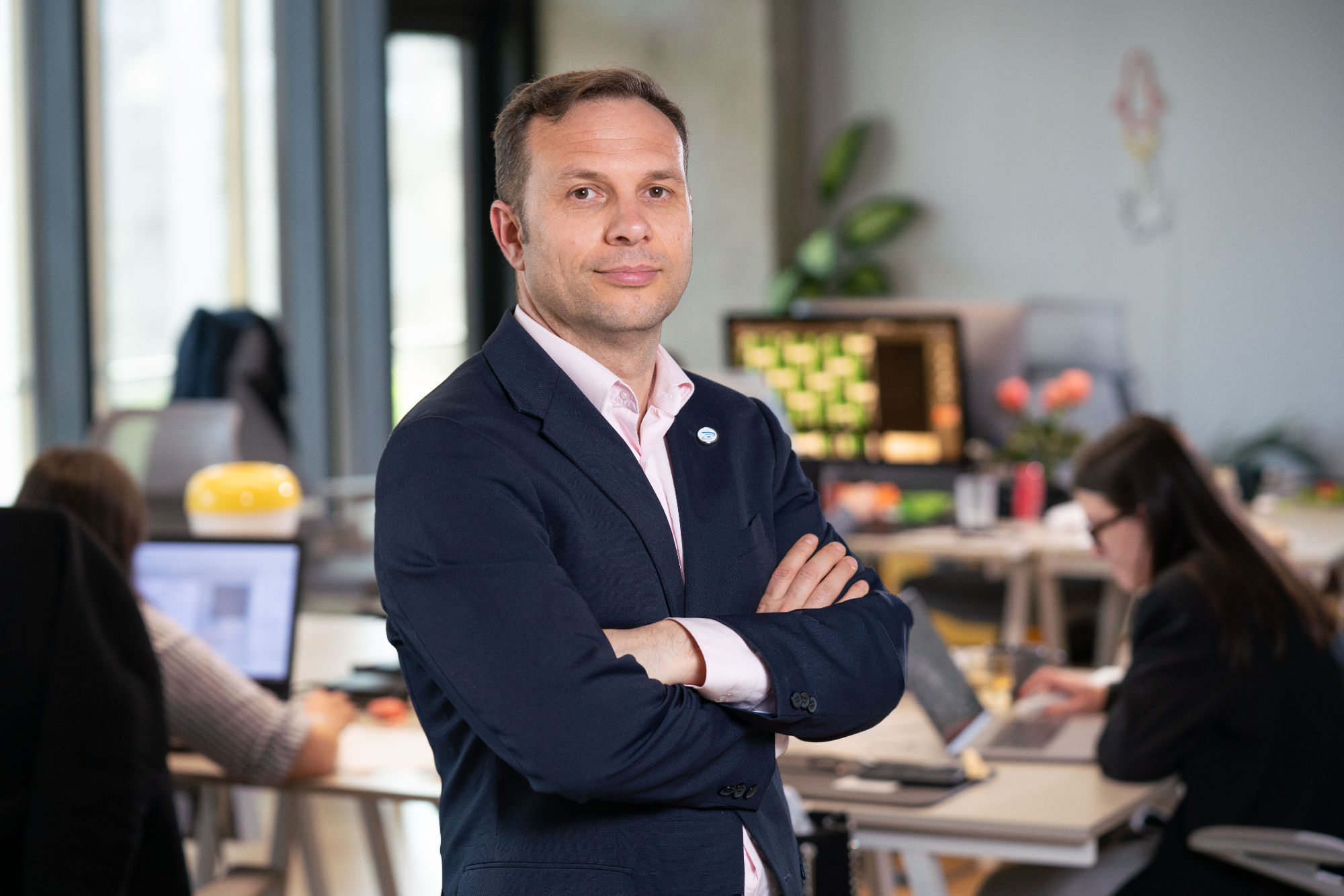 Compania românească Holisun a lansat o platformă digitală care vrea să transforme modul în care universitățile gestionează și raportează rezultatele cercetării. „Cercetarea ar trebui să fie despre inovație și descoperire, nu despre completarea de formulare”