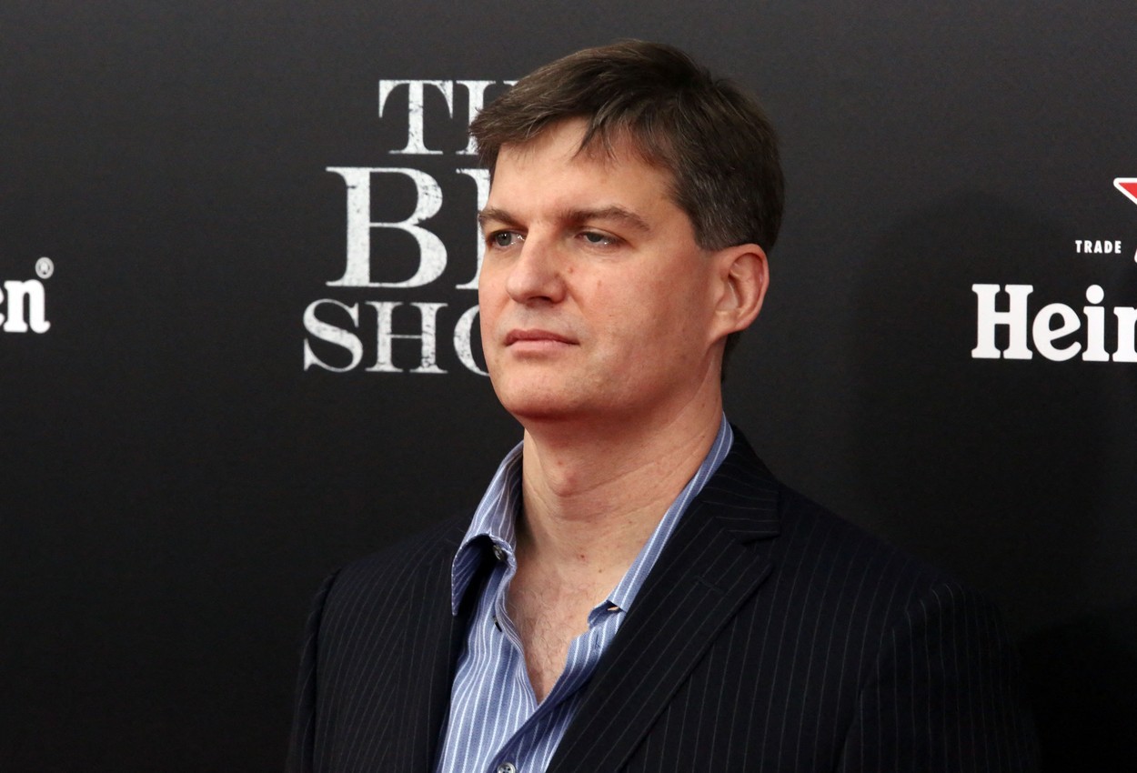 Nebunie totală sau mutare de geniu? Michael Burry, legendarul investitor care a pariat împotriva economiei americane înainte de criza din 2008 și a câștigat sute de milioane de dolari, a pus ochii acum pe Tesla: „Este supraevaluată la un nivel absolut ridicol”
