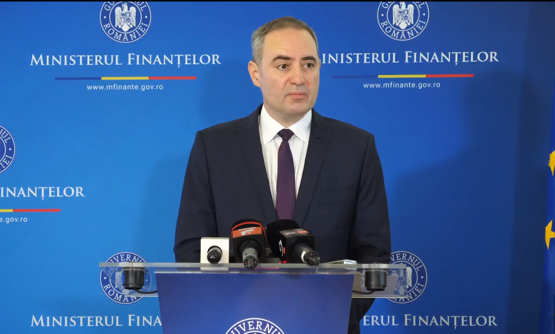 Guvernul, larg la portofel pe final de an: Finanțele alocă 2,5 mld. de lei pentru continuarea investițiilor publice. Banii merg către Ministerul Dezvoltării. „Relocările de fonduri nu influențează deficitul bugetar”