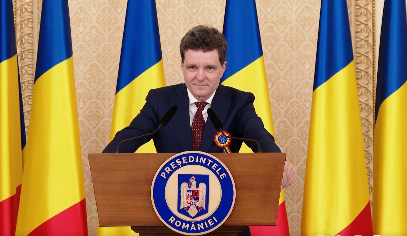 Discursul președintelui Nicușor Dan de 1 Decembrie: Unde suntem astăzi? Trăim mai prost decât anul trecut, dar trăim mult mai bine decât acum 20 de ani și mai bine decât mulți dintre oamenii din țări vecine nouă. Ce zice președintele despre corupție, sănătate, educație, vocea României în UE și românii de peste granițe