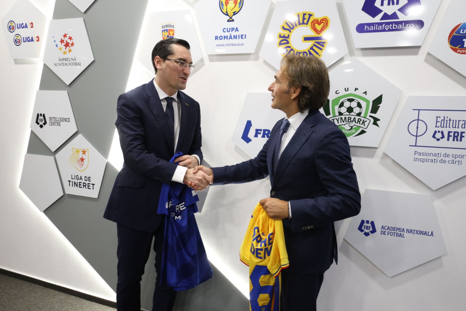 Premieră europeană la București: turneul educațional „The Workshop Tour 2026” ajunge în țara noastră, adus de Federația Română de Fotbal și Aspire Academy din Qatar