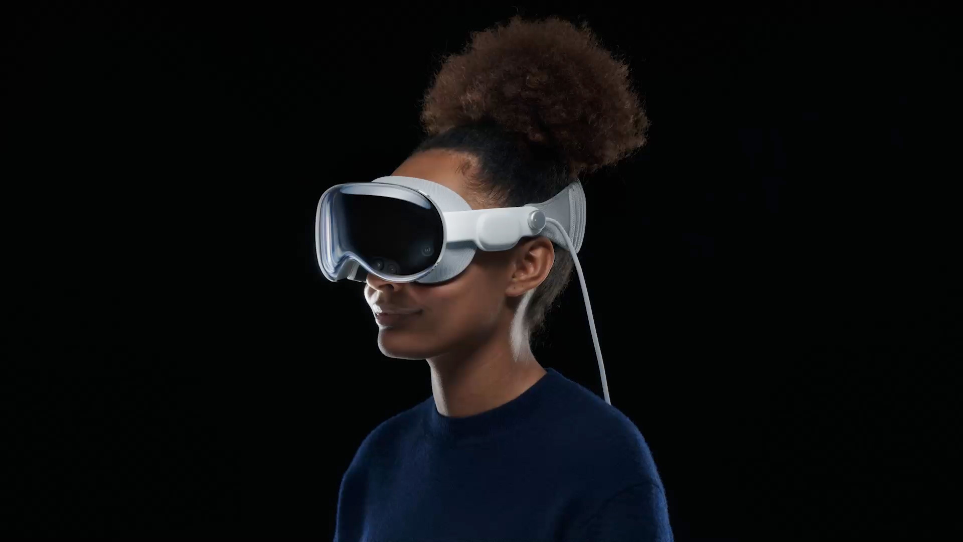 Apple reduce producția și promovarea Vision Pro, primul său dispozitiv de realitate mixtă, marcând unul dintre rarele eșecuri ale gigantului tehnologic
