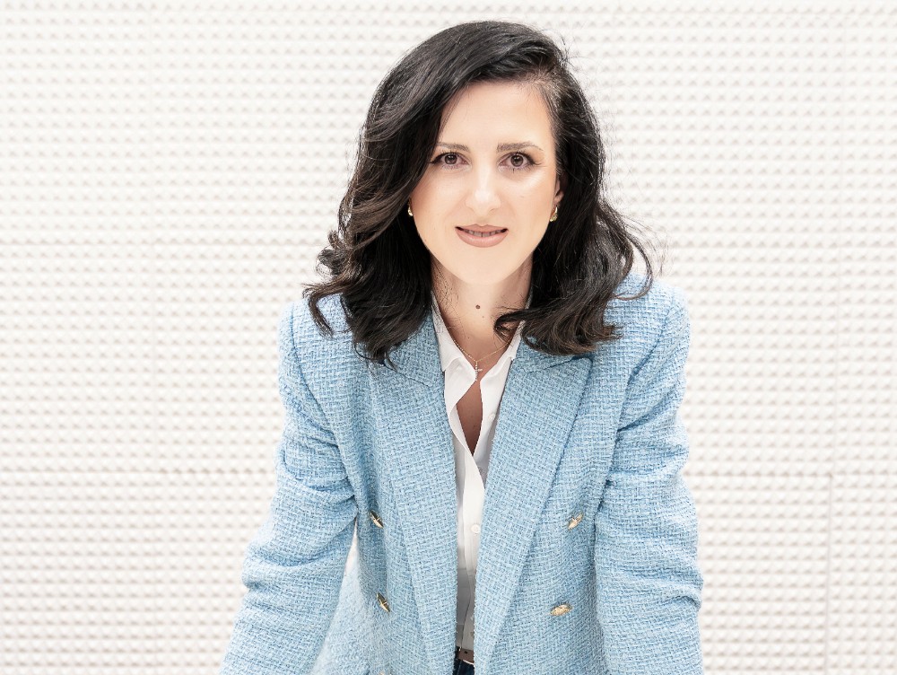 100 Tineri manageri de top. Elena Bodislav, Director Date, Raiffeisen Bank România