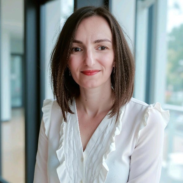 Raluca Filip, CFA: După creșterile de pe BVB, investitorii nu mai luptă cu frica de pierdere, ci cu frica de a greși momentul
