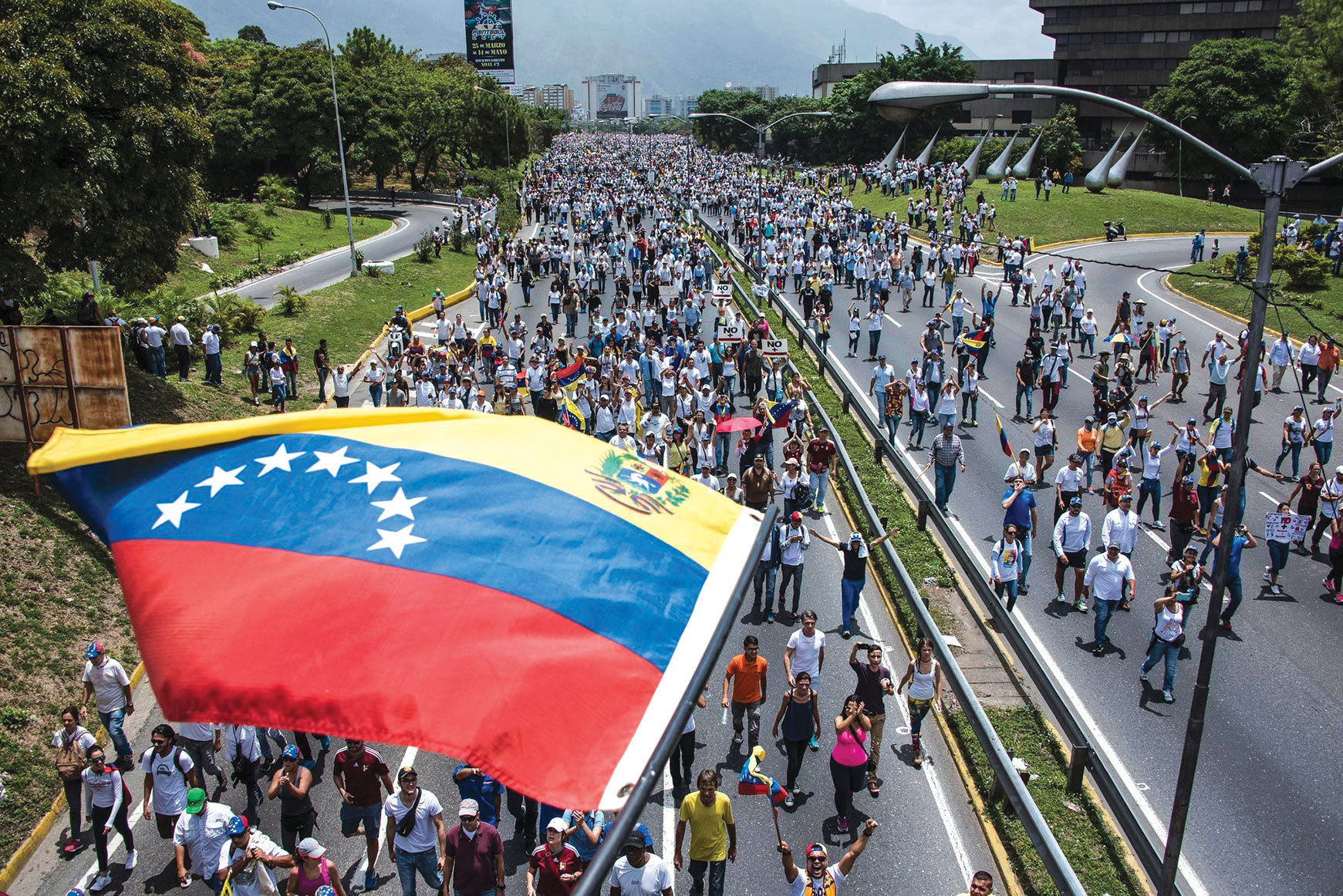 Polymarket refuză să plătească pariurile de peste 10,5 mil. dolari făcute înainte de capturarea lui Maduro cum că SUA ar invada Venezuela. Platforma susține că a ”invada” presupune capturarea unui teritoriu venezuelean
