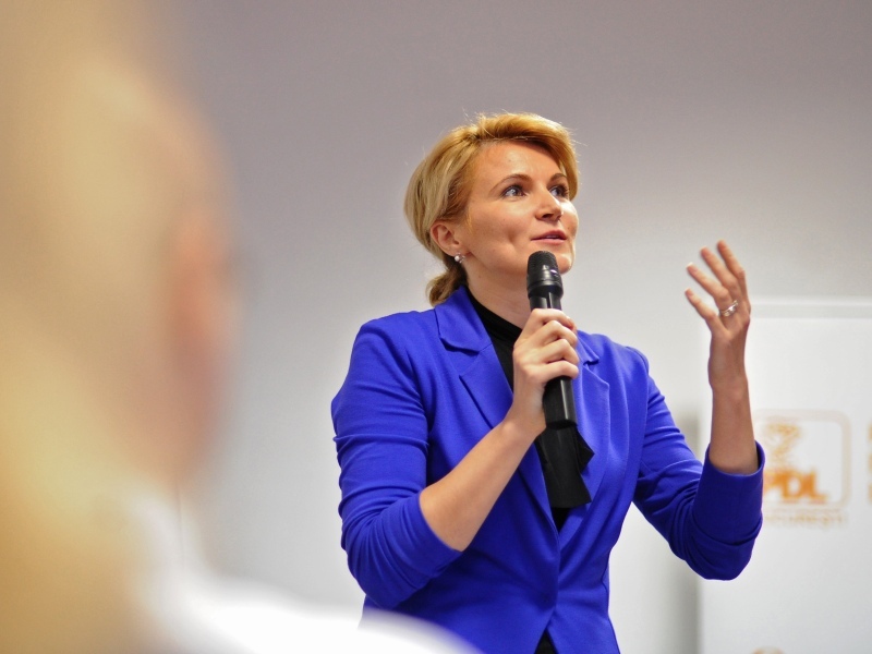 Andreea Paul Vass:Nu e normal să sacrifici viitorul tinerilor pentru a corecta dezechilibre bugetare