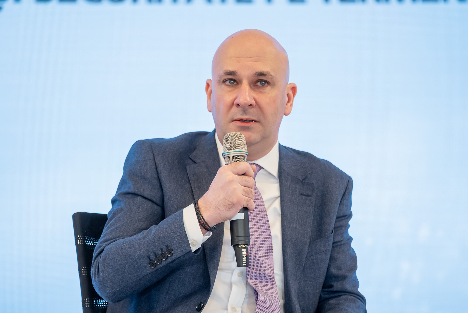 Bogdan Badea, CEO Hidroelectrica: Continuăm să cumpărăm energie din piață, indiferent care va fi producția Hidroelectrica. Vrem să creștem pe segmentul de furnizare către clienți casnici și industriali; Bugetul de investiții va crește. 2025 a fost anul investițiilor și această tendință va continua