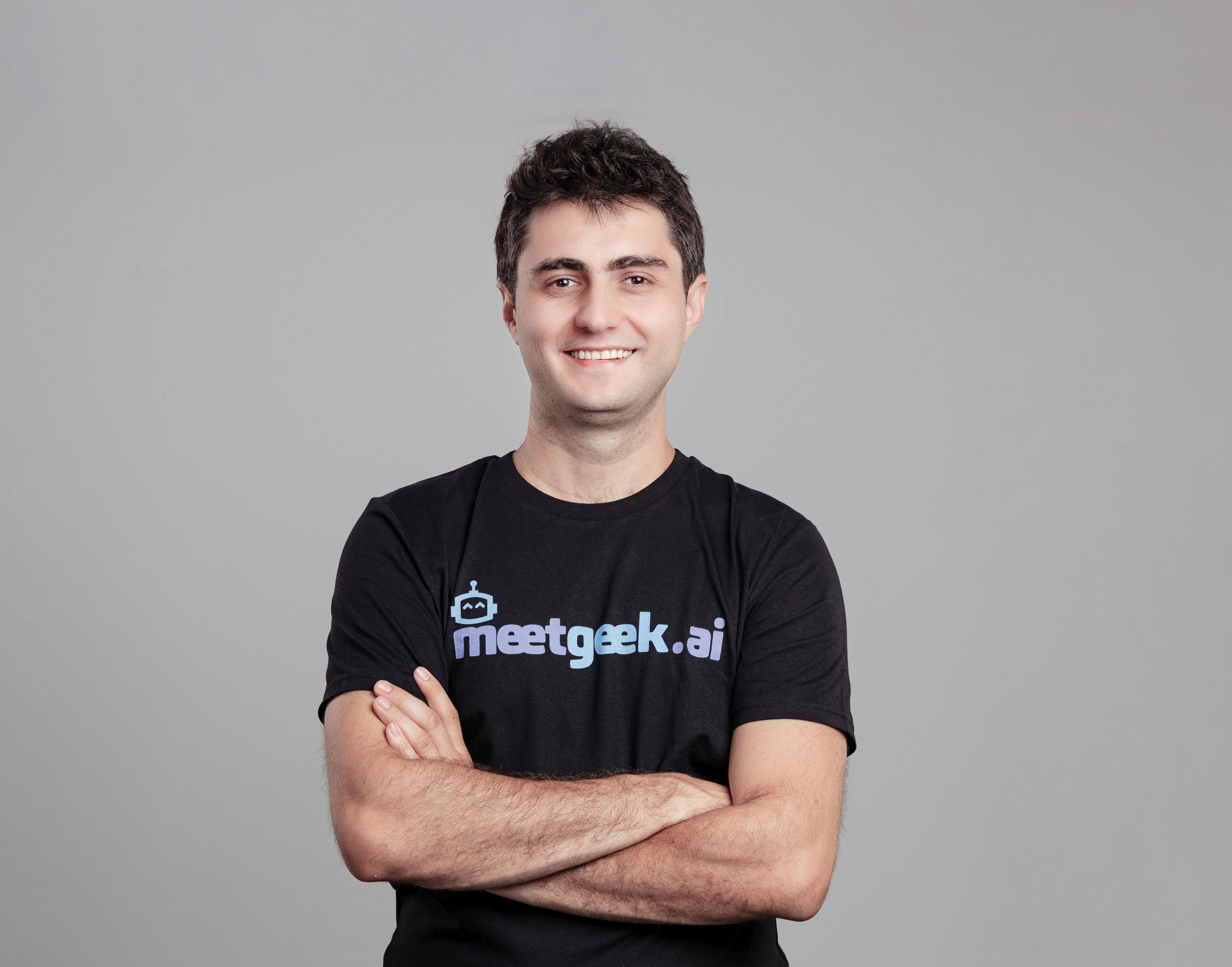 Povestea tânărului de 37 de ani care a construit în România de la zero o companie ce lucrează cu mii de firme din peste 100 de țări
