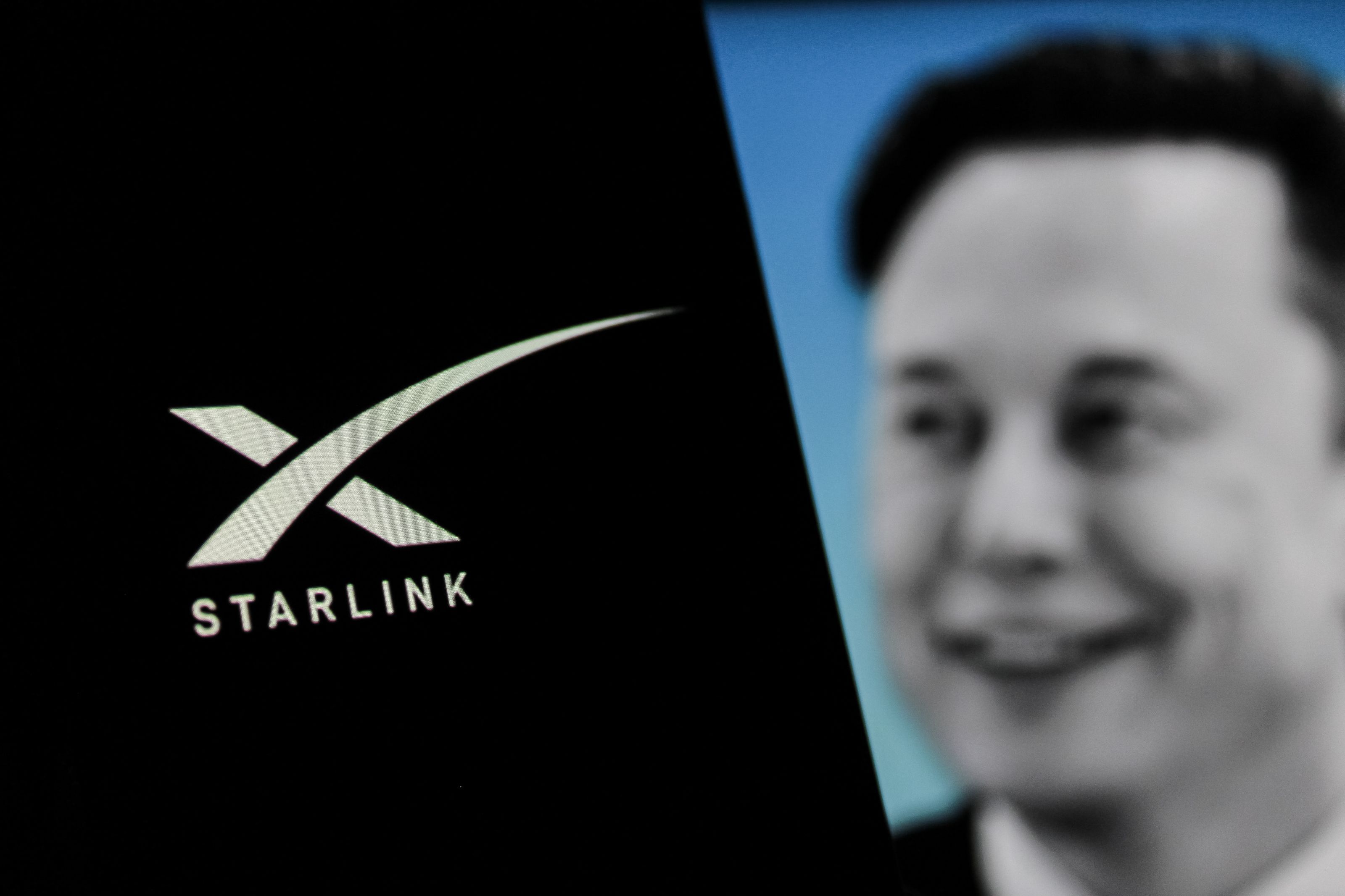 Musk spune că SpaceX a reușit să limiteze utilizarea Starlink de către Rusia
