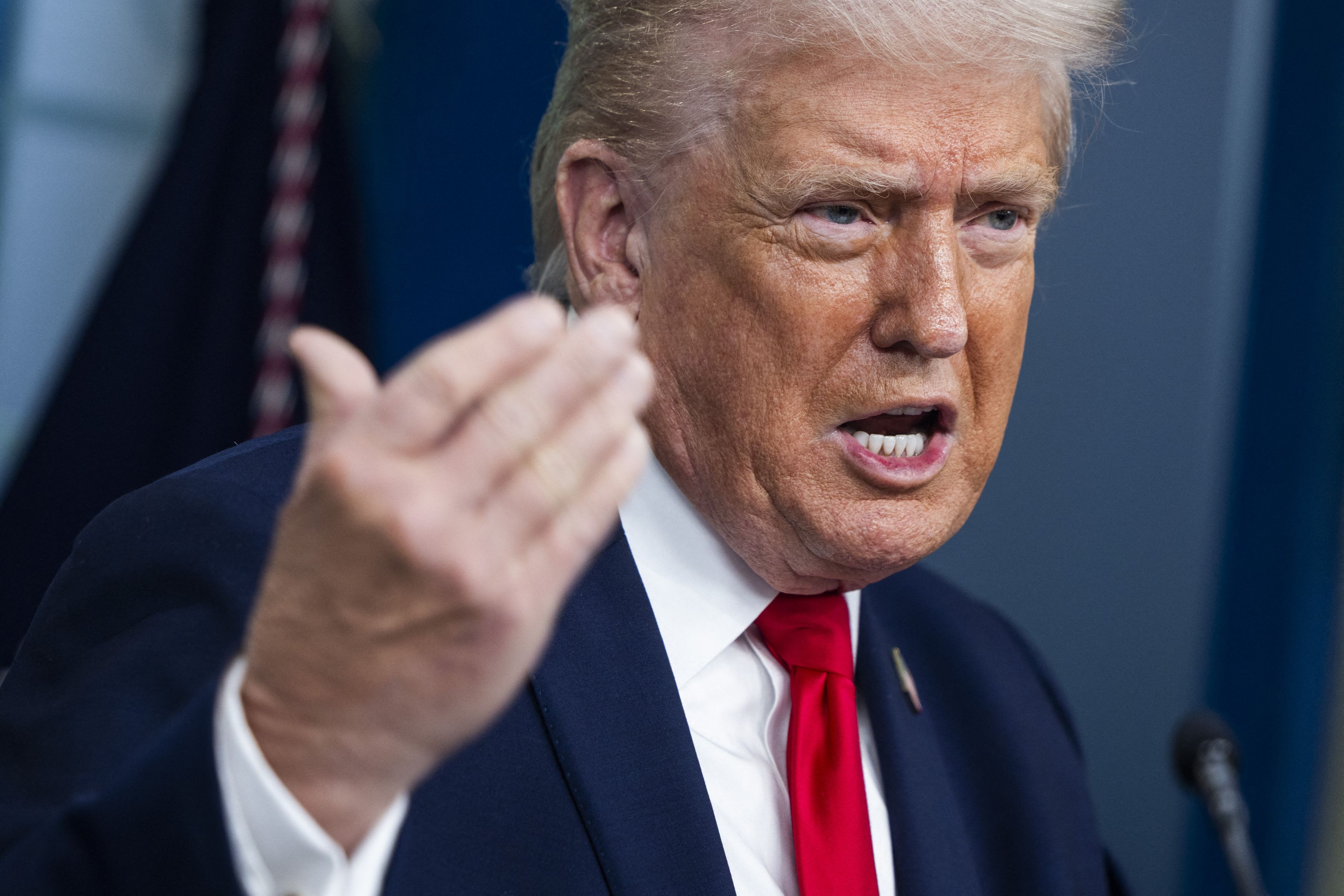 Donald Trump cere daune de un miliard de dolari de la Universitatea Harvard