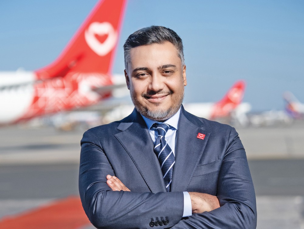 Cum încearcă o companie aeriană românească să schimbe transportul pe calea aerului într-o experiență