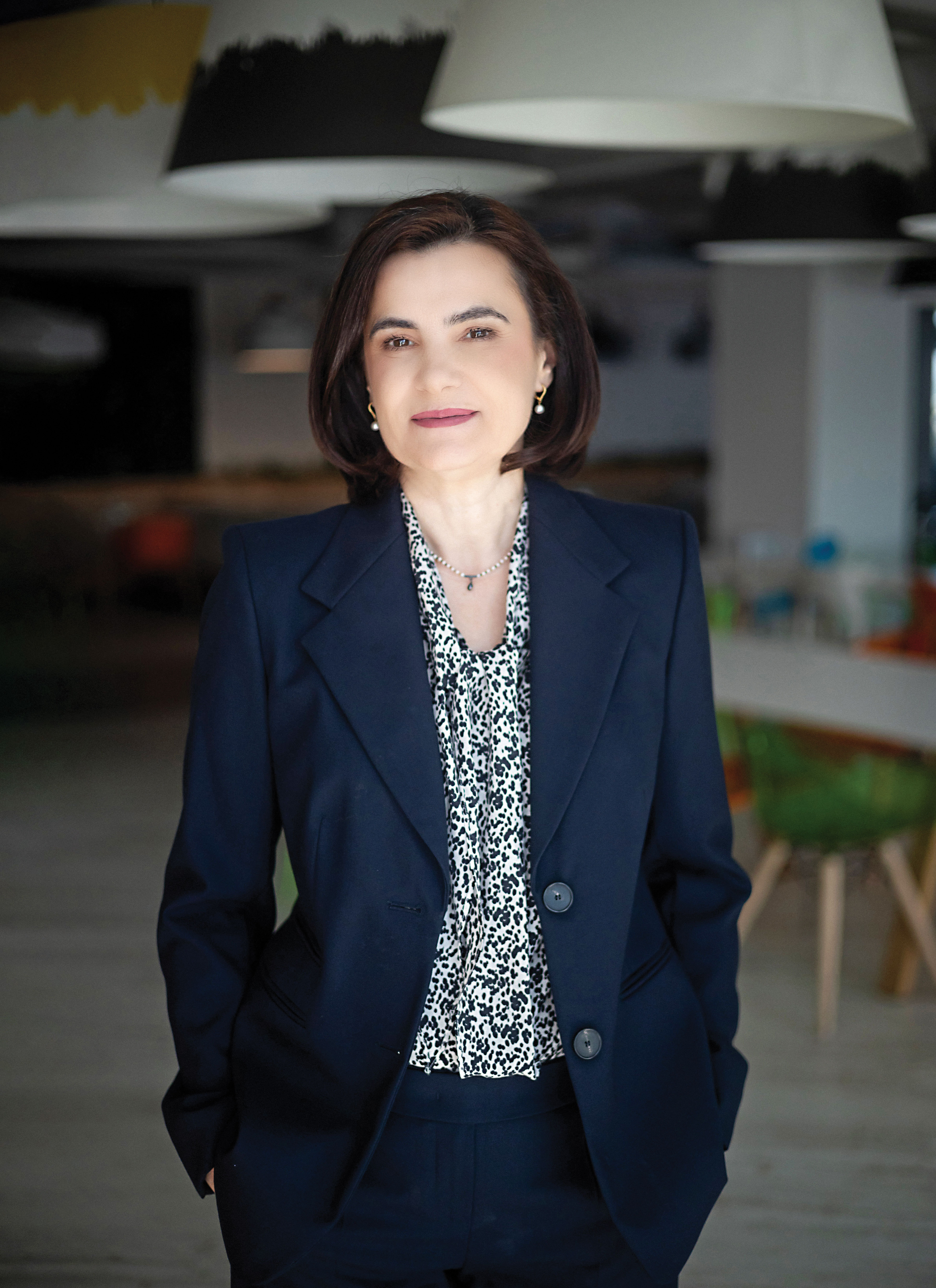 Povestea româncei care conduce una dintre cele mai importante bănci din țara noastră. Ea a început să lucreze în această instituție din anul 1995