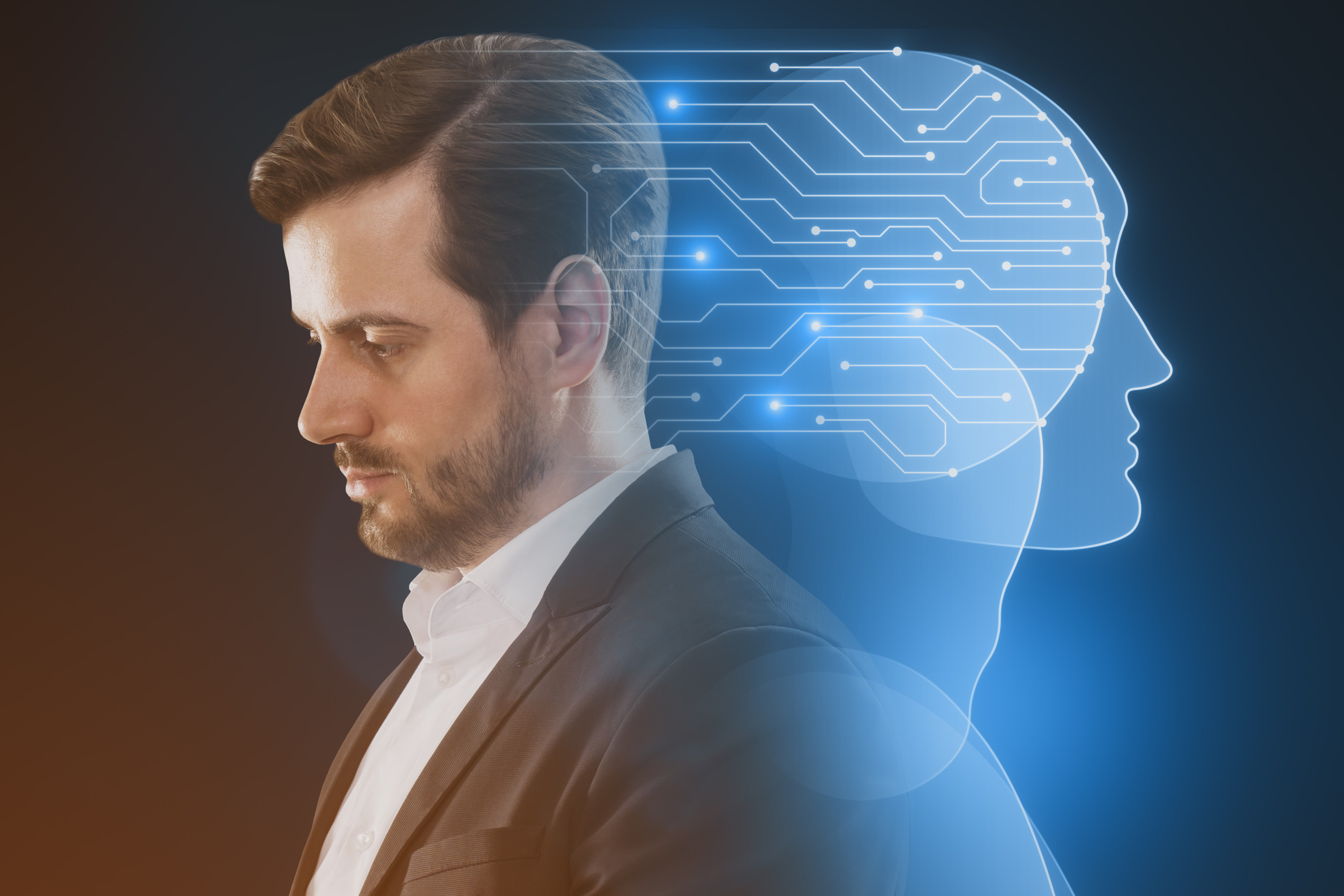 Cum se face că, în era digitală a AI-ului, abilitățile umane rămân la putere? „Fundamentele rămân aceleași: curiozitatea, discernământul, reziliența și spiritul de echipă. Aceste trăsături contează și mai mult într-un mediu susținut de inteligență artificială”