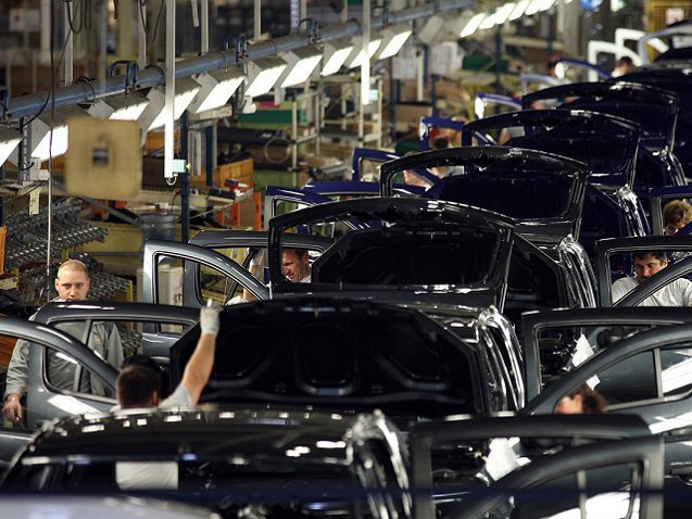 Criză în industria auto germană. Un gigant auto anunță restructurări de zeci de mii de angajați în Germania până în 2030, după ce profitul a coborât la cel mai scăzut nivel din ultimul deceniu