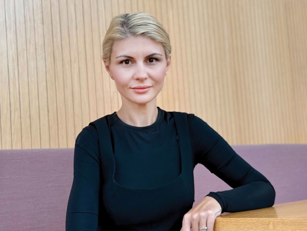 Cine este tânăra ce conduce una dintre cele mai importante companii din România, ce lucrează cu peste 6.500 de oameni din 75 de orașe din țara noastră