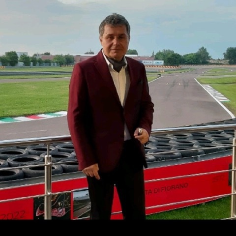 Cine conduce vânzările Ferrari și Aston Martin în România: Bogdan Jambori, inginer mecanic cu experiență în industria auto și chimică