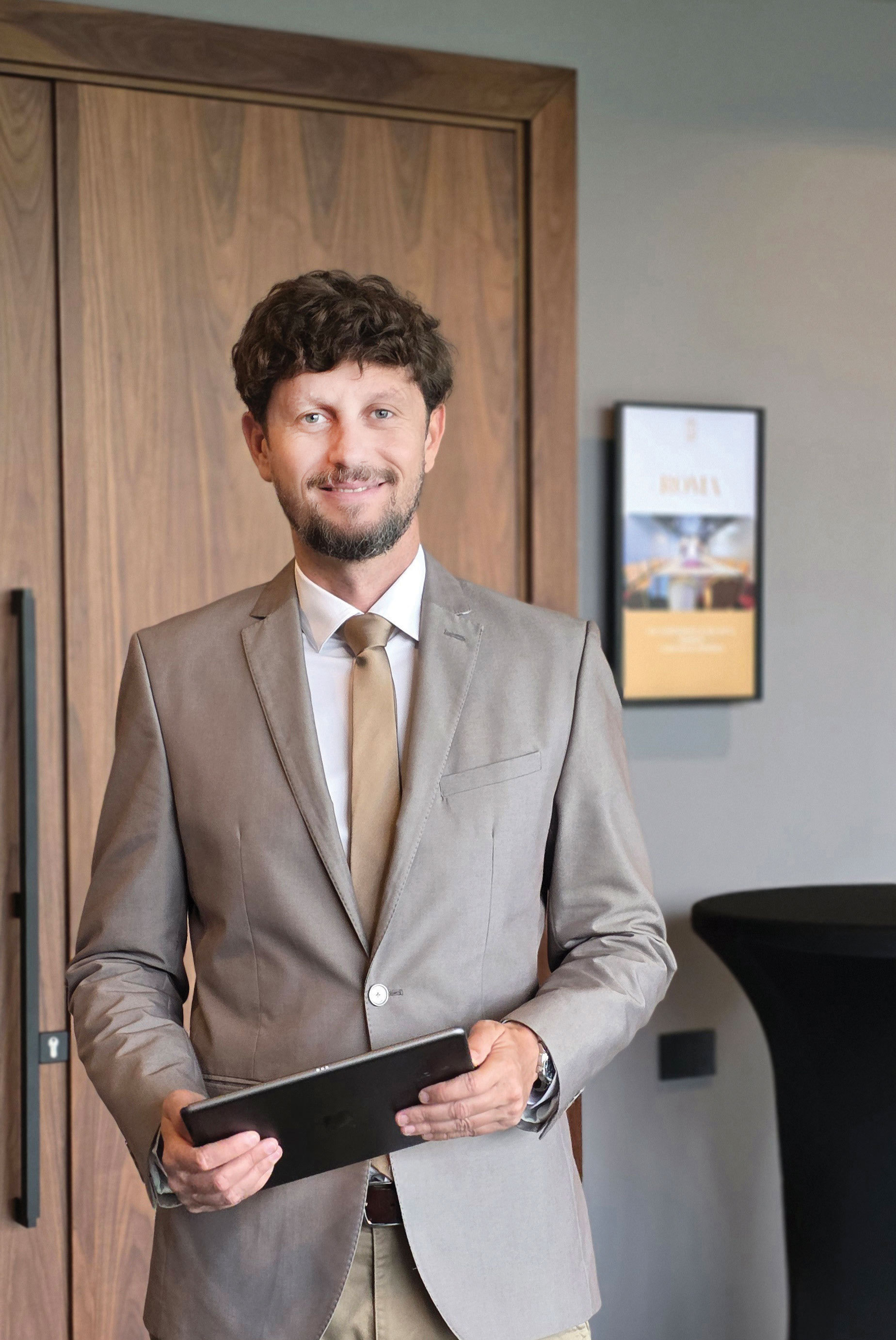 100 cei mai admirați CEO din România: Locul 40 - Dragoș Tudorache, General Manager, Hotel IAKI