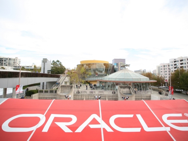 Investitorii își recapătă încrederea în Oracle: acțiunile gigantului din tehnologie cresc cu 12% după ce compania înregistrează rezultate bune. „Investițiile în infrastructura de inteligență artificială necesită capital semnificativ, dar modelul nostru operațional este optimizat pentru a asigura profitabilitatea”