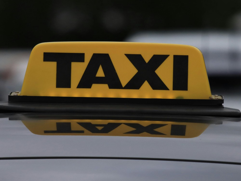 Un taxi zburător care poate transporta 10 persoane, testat cu succes în China