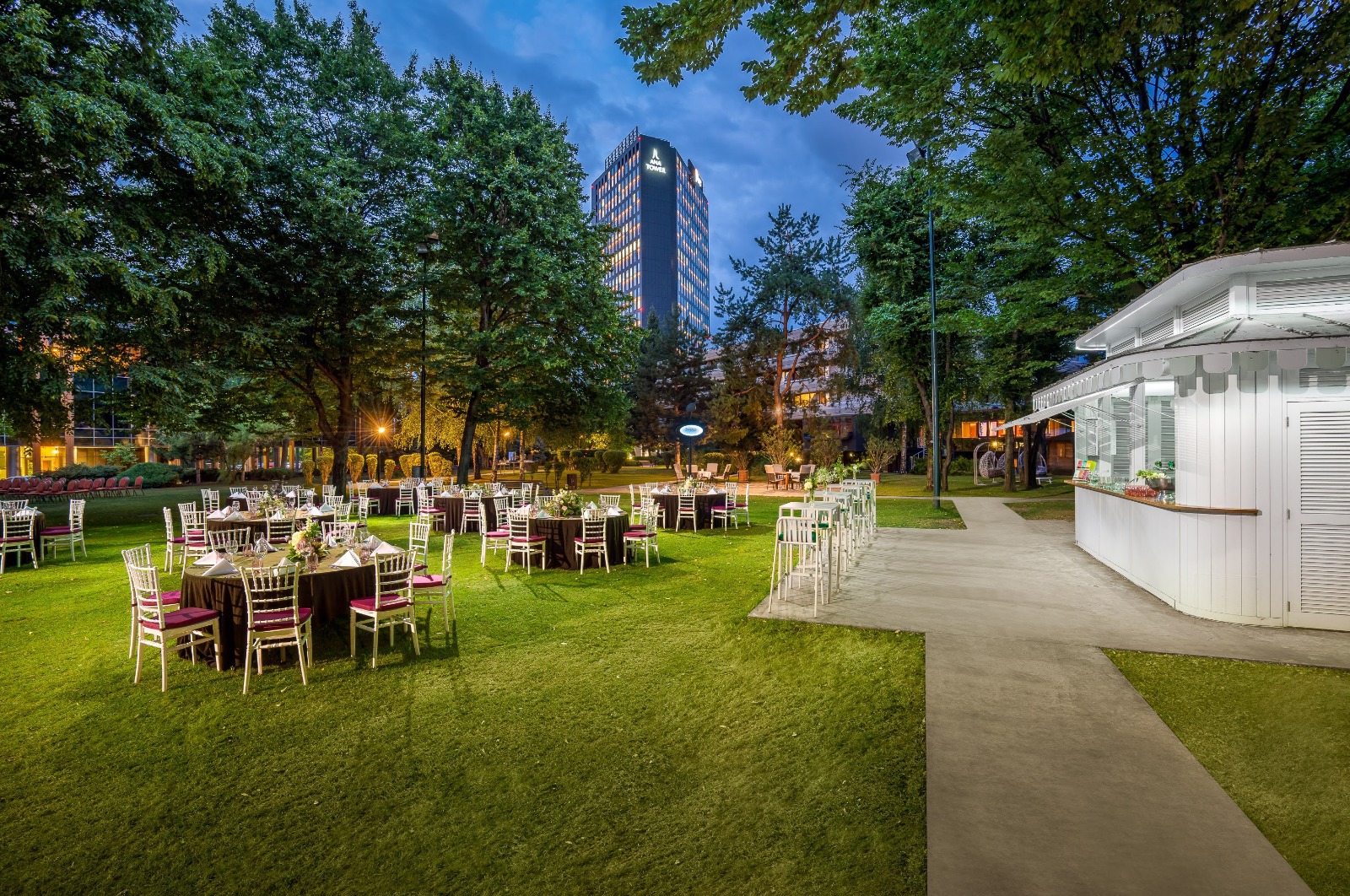 Trendul evenimentelor corporate outdoor: cum transformă Ana Hotels experiența business