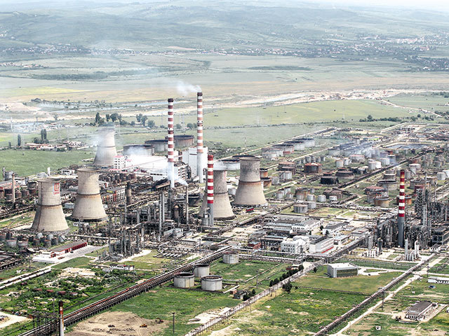 Rafinăria Petrotel Lukoil va fi repornită. Ministrul Bogdan Ivan: România își va produce intern toată benzina pe care o consumă și peste 60% din motorină, precum și tot combustibilul pentru aviație
