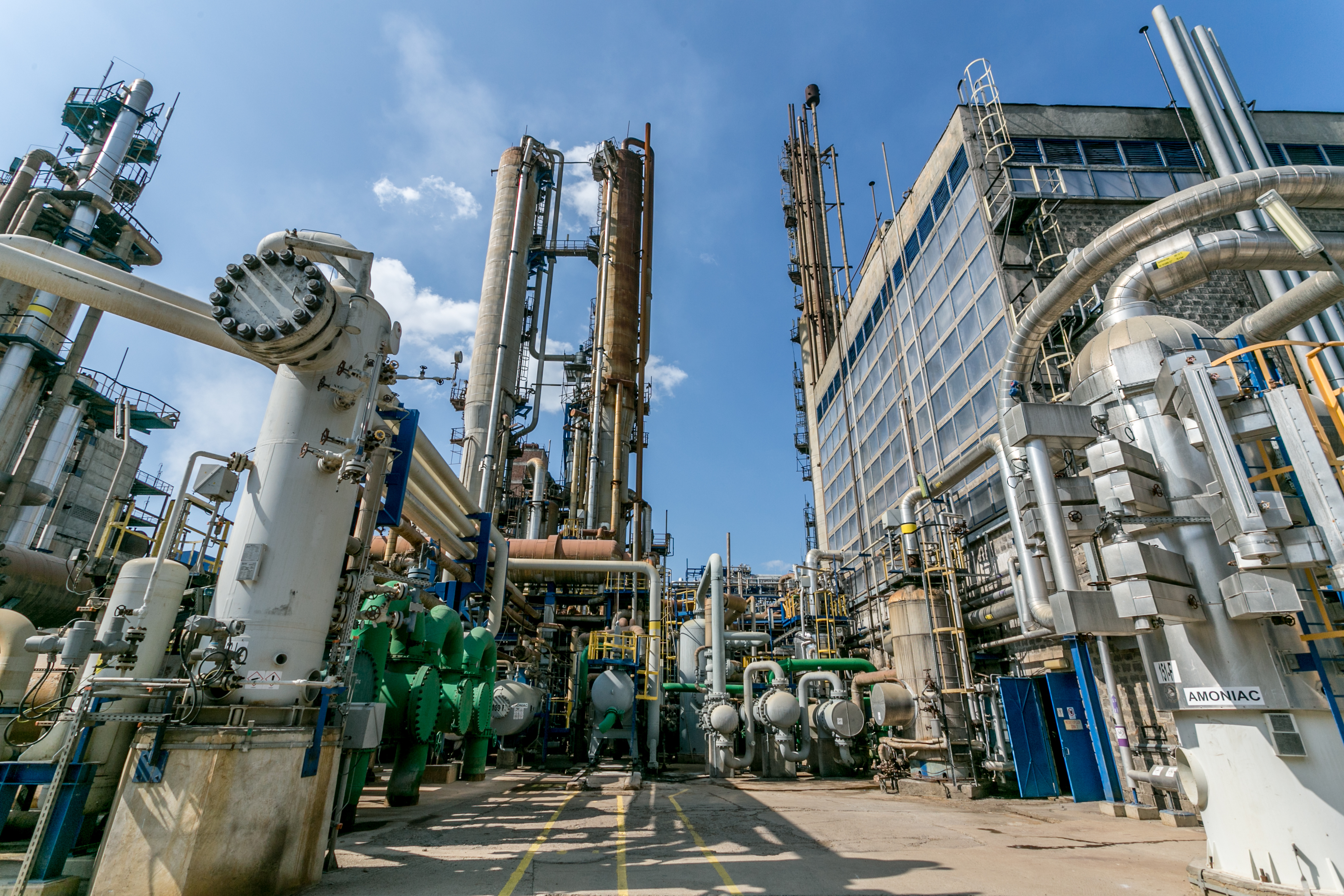 Cristian Bușoi, secretar de stat, Ministerul Energiei: Discuțiile privind preluarea Azomureș de către Romgaz sunt avansate, a fost înaintată o ofertă. Prețul nu este cunoscut, dar oferta anterioară era de sub 100 mil. euro, preț care nu le-a convenit elvețienilor care dețin combinatul