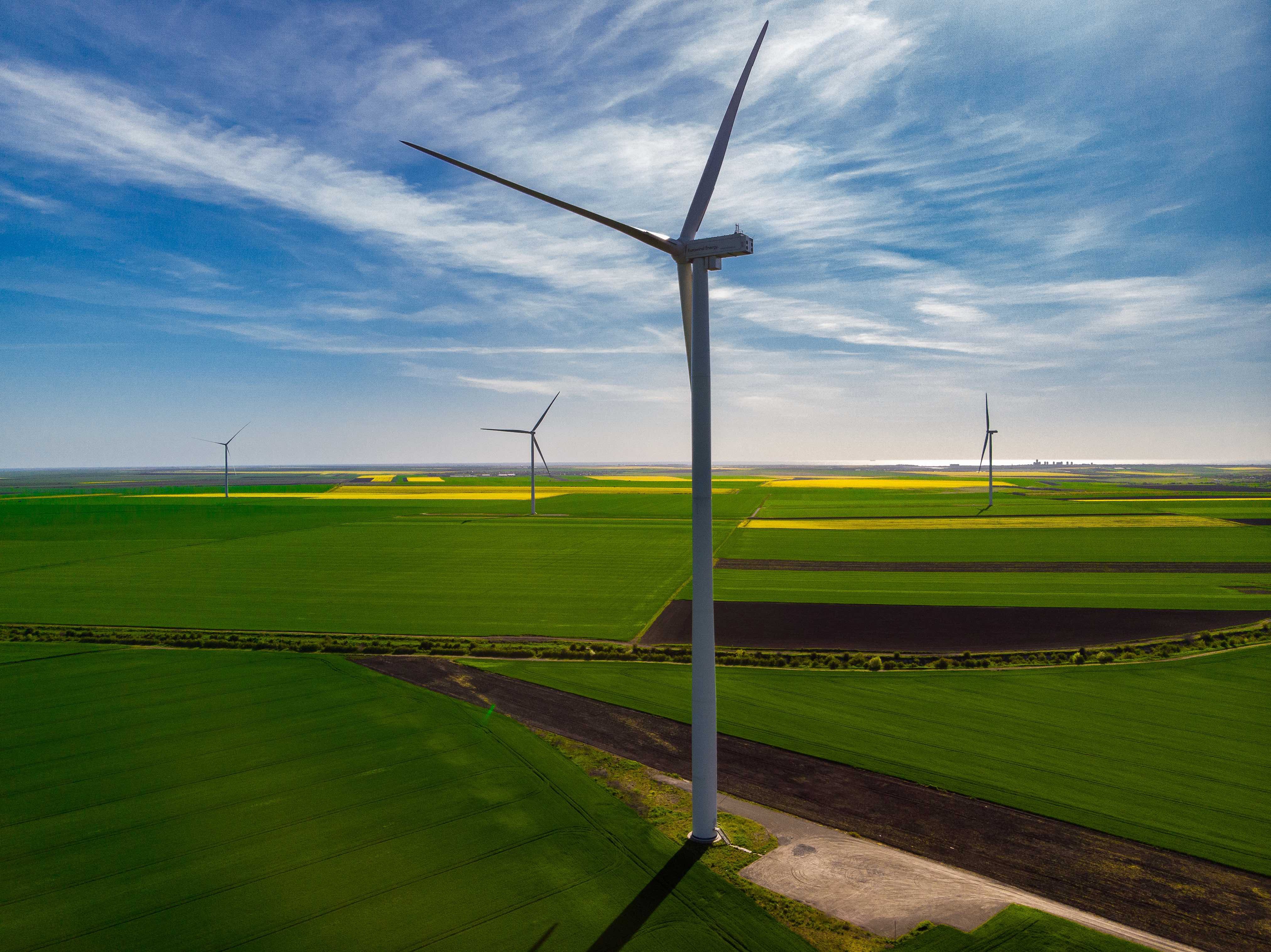 Eurowind Energy inaugurează un parc eolian la Pecineaga, după o investiție de 90 de milioane de euro. „Credem în potențialul României și vrem să contribuim, prin proiecte concrete, la un sistem energetic mai verde”