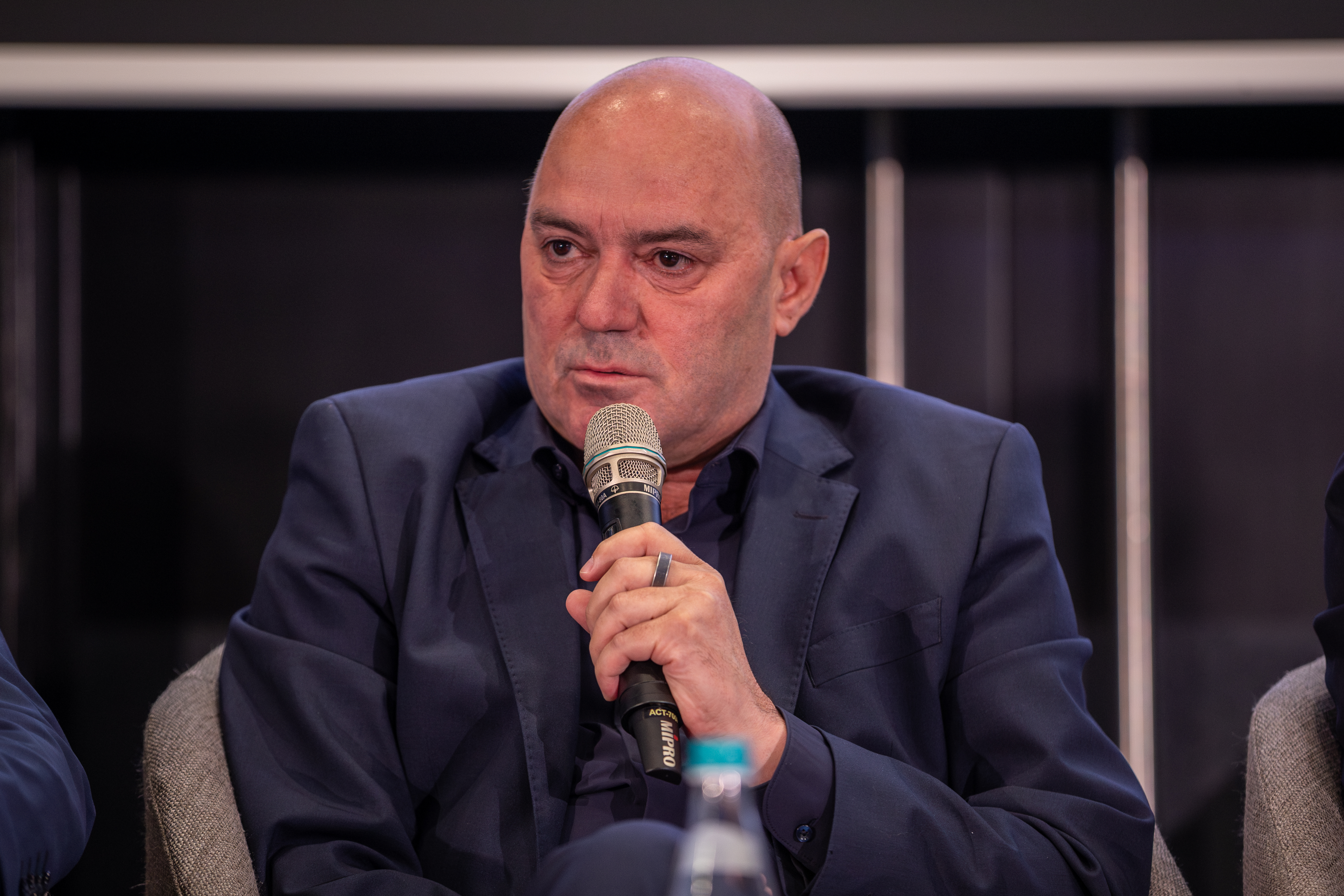 AI industrie? AI viitor! Adrian Pascu, Danone Europa Centrală și de Est: Dacă mergeți în vacanță în Italia, în Spania, veți consuma iaurt Activia produs în București