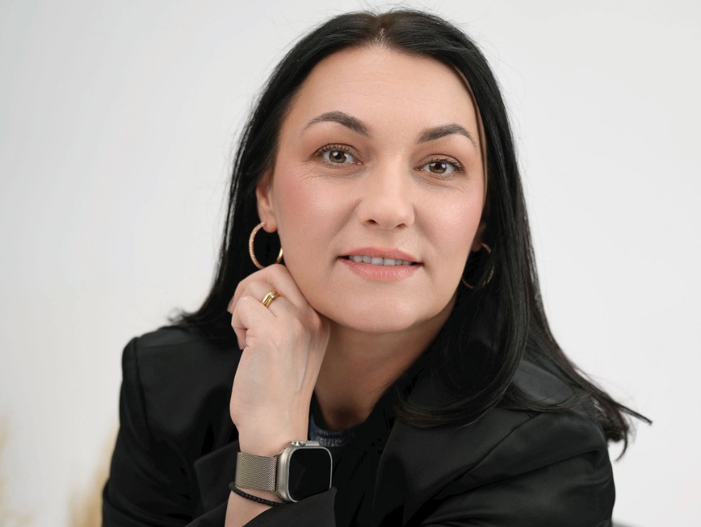 Povestea antreprenoarei care construiește un business de milioane fără să negocieze ceea ce contează cu adevărat