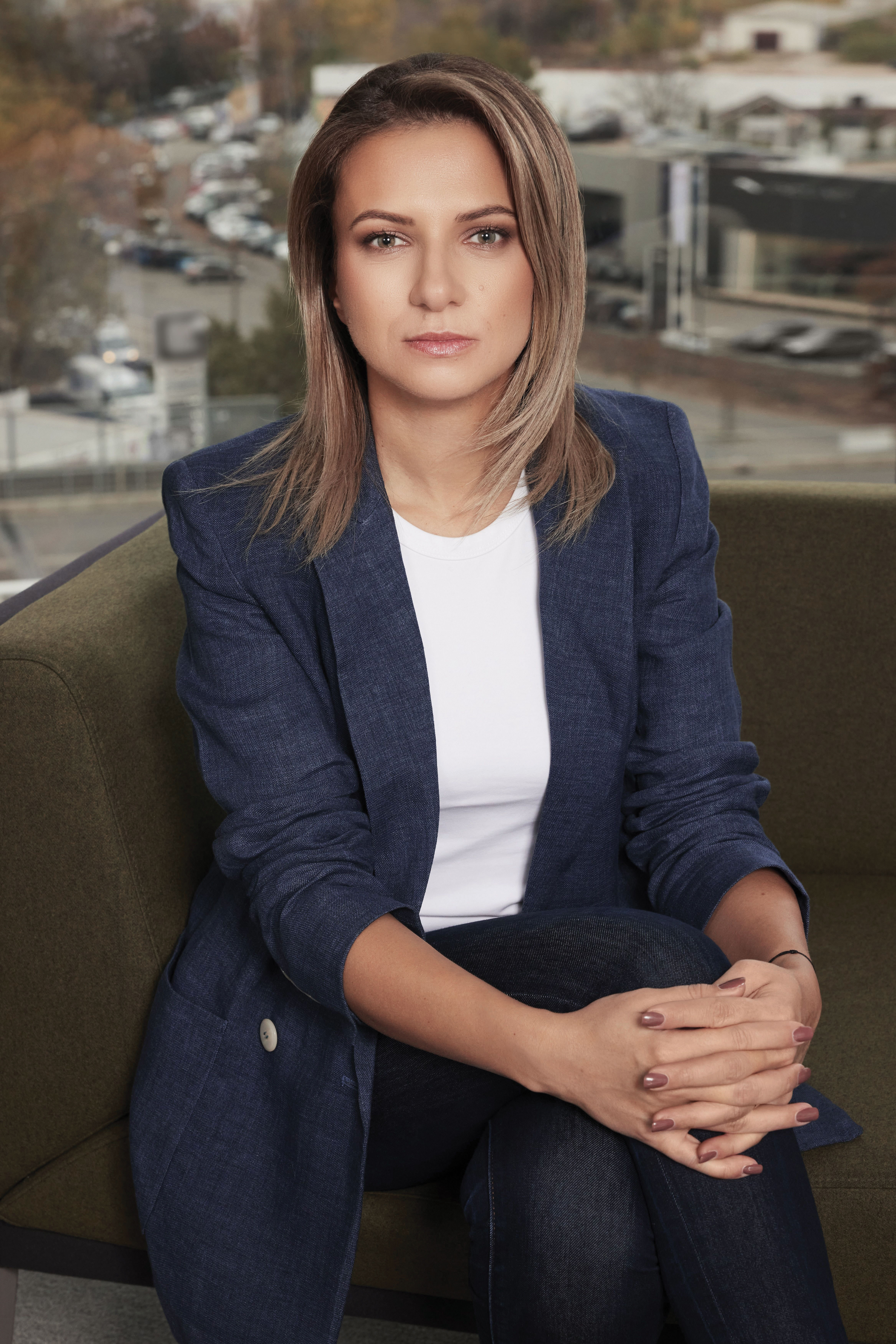 100 Cele mai puternice femei din business. Ana Popa, Vodafone Romania: Regula de business care nu mai funcționează este că poți produce o adevărată schimbare într-un timp mediu-lung, Generative AI demonstrându-ne că schimbările pot fi rapide și de impact