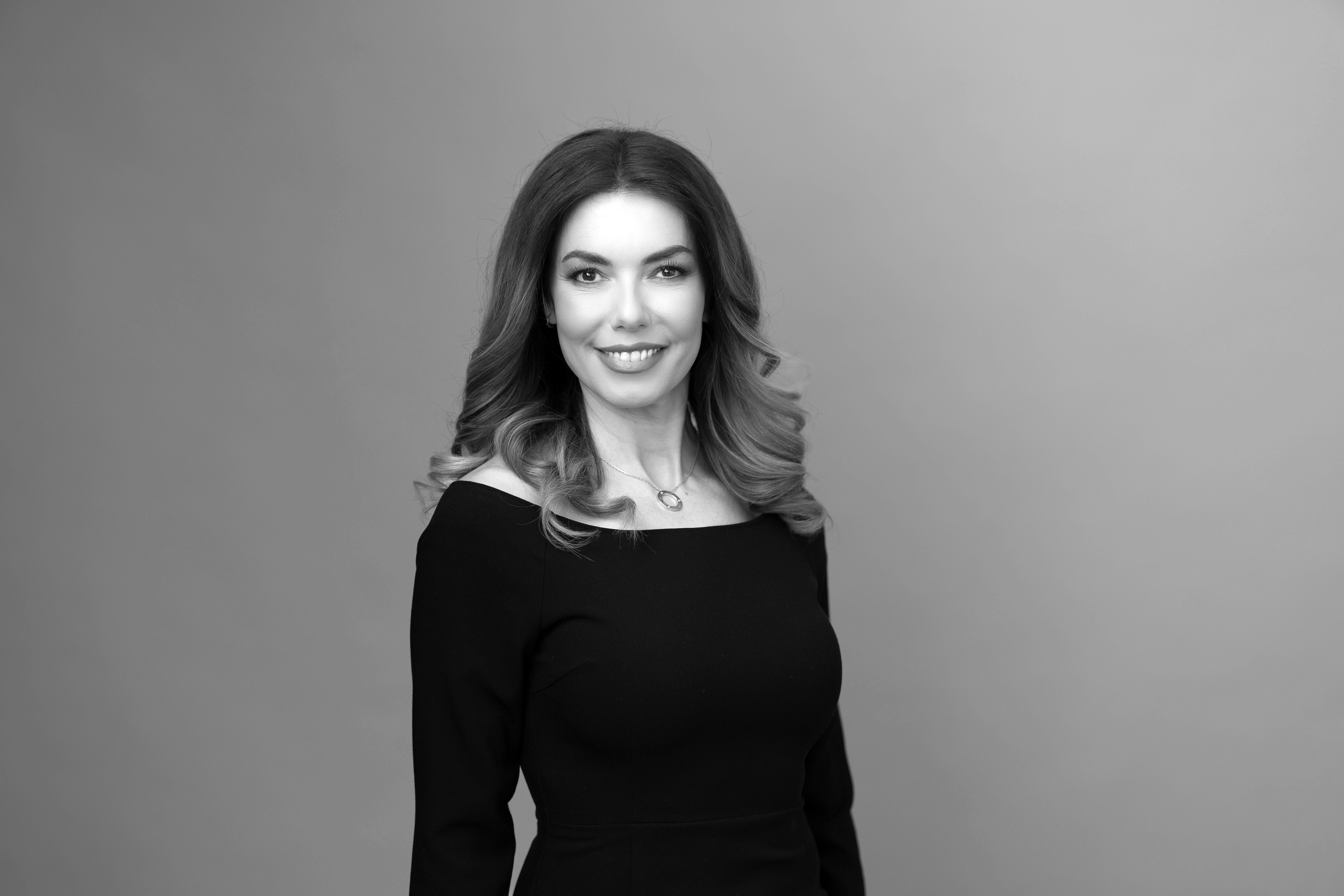 100 Cele mai puternice femei din business. Andreea Minuță, Director Executiv, Divizia de Abonamente, Rețeaua de Sănătate REGINA MARIA