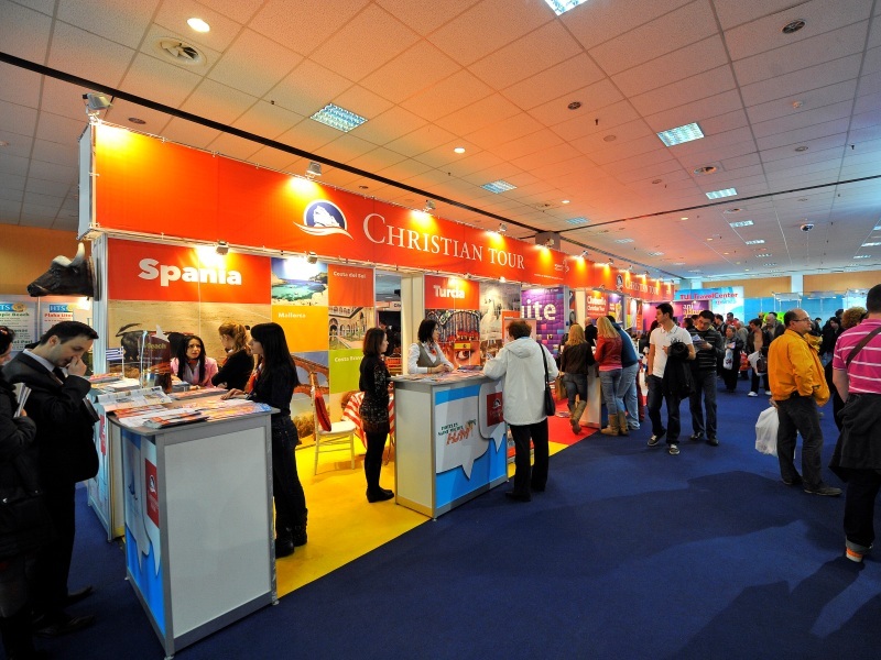 Tranșa de retail a ofertei de listare a Christian Tour la Bursa de Valori, subscrisă în proporție de 82% luni la prânz, în ultima zi cu discount pentru investitorii de retail