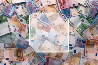 Datoria externă totală a României a crescut în ianuarie-martie 2026 până la 231 mld.euro, cu 3 mld.euro mai mult decât la finalul lui 2025. În cursul lunii martie, la datorie s-au adăugat 1,5 mld.euro
