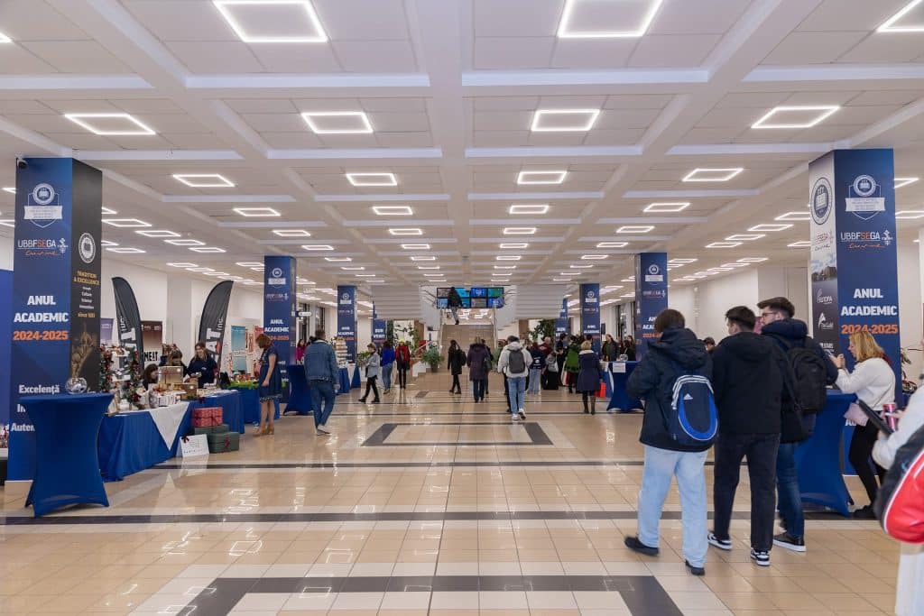 Avantaj la admitere încă din liceu: cum funcționează Oeconomicus Napocensis, concursul care îți poate crește șansele la facultate, dacă îți dorești o carieră în domeniul economic