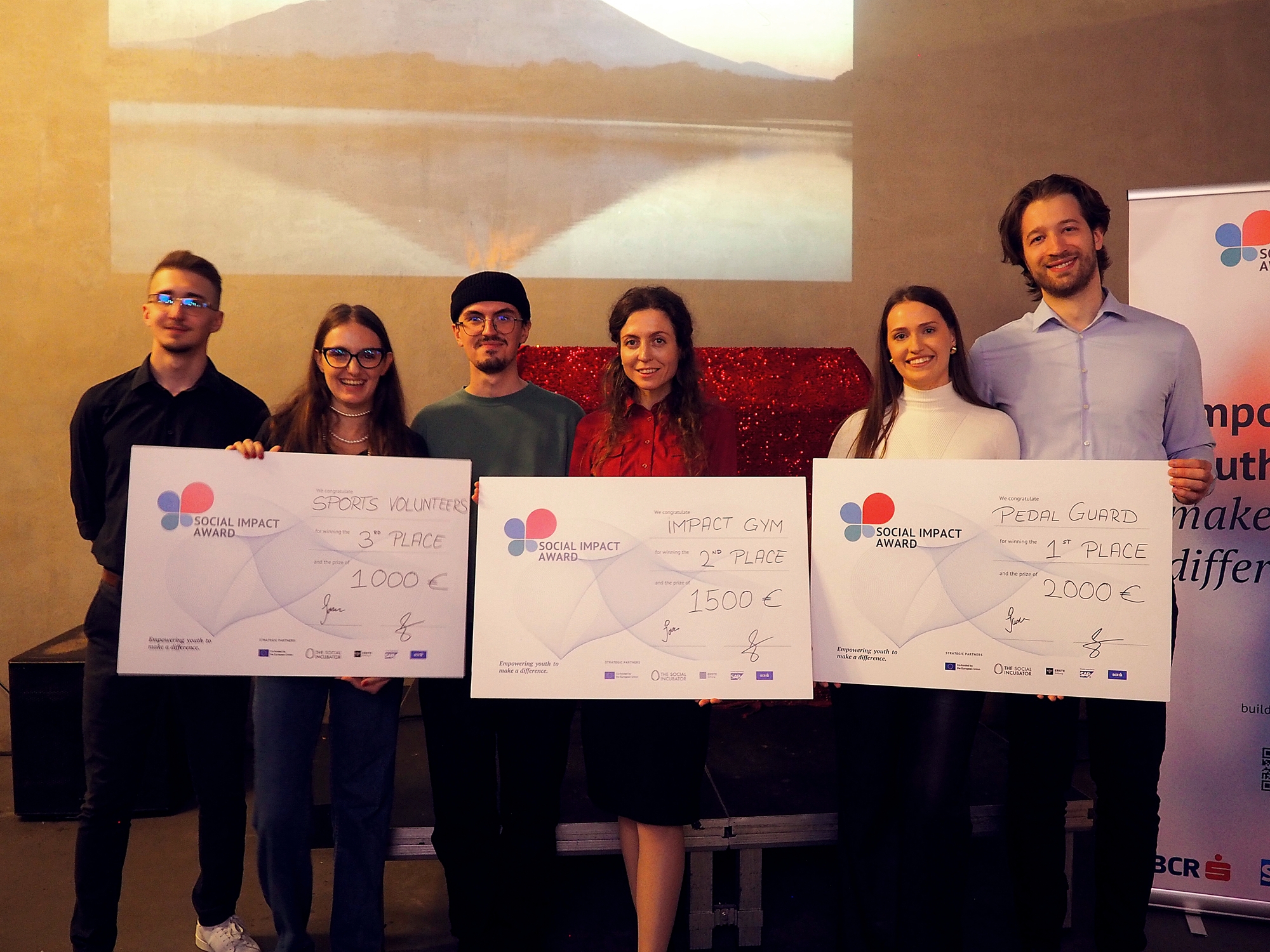 De ce să participi la un concurs de antreprenoriat social? Nu ai nevoie de experiență, ci doar de o idee de afaceri care poate schimba ceva în jurul tău
