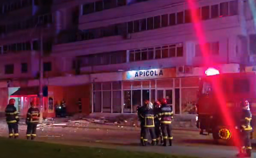 Cel mai grav incident de la începerea răzbioului din Ucraina care vizeaza România: o dronă rusească a lovit un bloc de locuințe din Galați. Cum explica MApN lipsa de intervenție: Nu putem să executăm foc astfel încât proiectul să afecteze spațiul aerian al unei țări vecine. Timpul de 4 minute a fost extrem de scurt. Nicușor Dan reacționează după 7 ore. LIVE TEXT