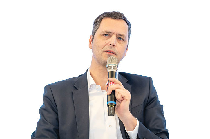 Volker Raffel, CEO E.ON Romania: Ar fi păcat să încetinim dezvoltarea economică din România prin blocarea investițiilor în rețele de distribuție
