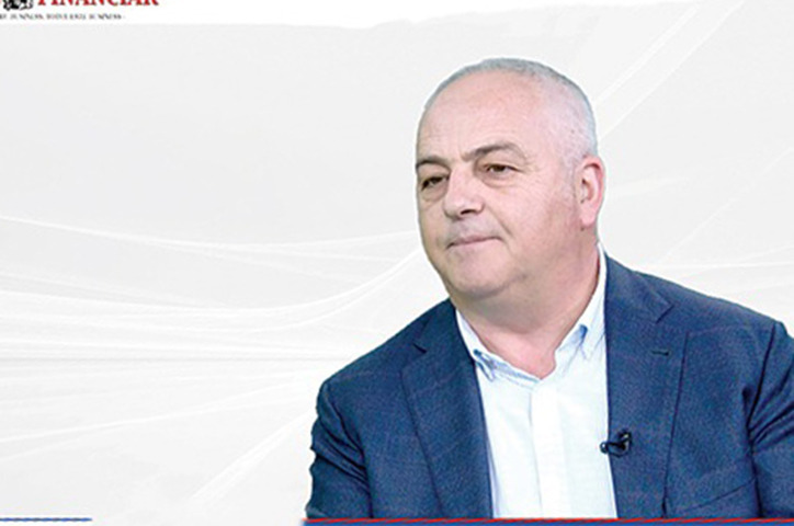 Mediul privat își planifică investițiile pe 10 ani, politicul rupe coaliția în 10 luni. Felix Pătrășcanu, în ziua votului moțiunii de cenzură: ”Niciodată n-am fost într-o situație atât de grea în 27 de ani de business"