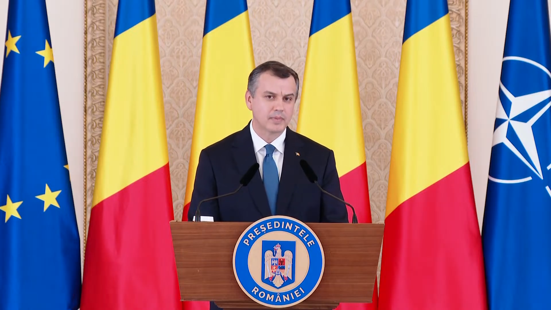 Premierul desemnat Eugen Tomac ar urma să prezinte astăzi, oficial, lista miniștrilor guvernului propus, iar în zilele următoare să o prezinte Parlamentului, alături de programul de guvernare