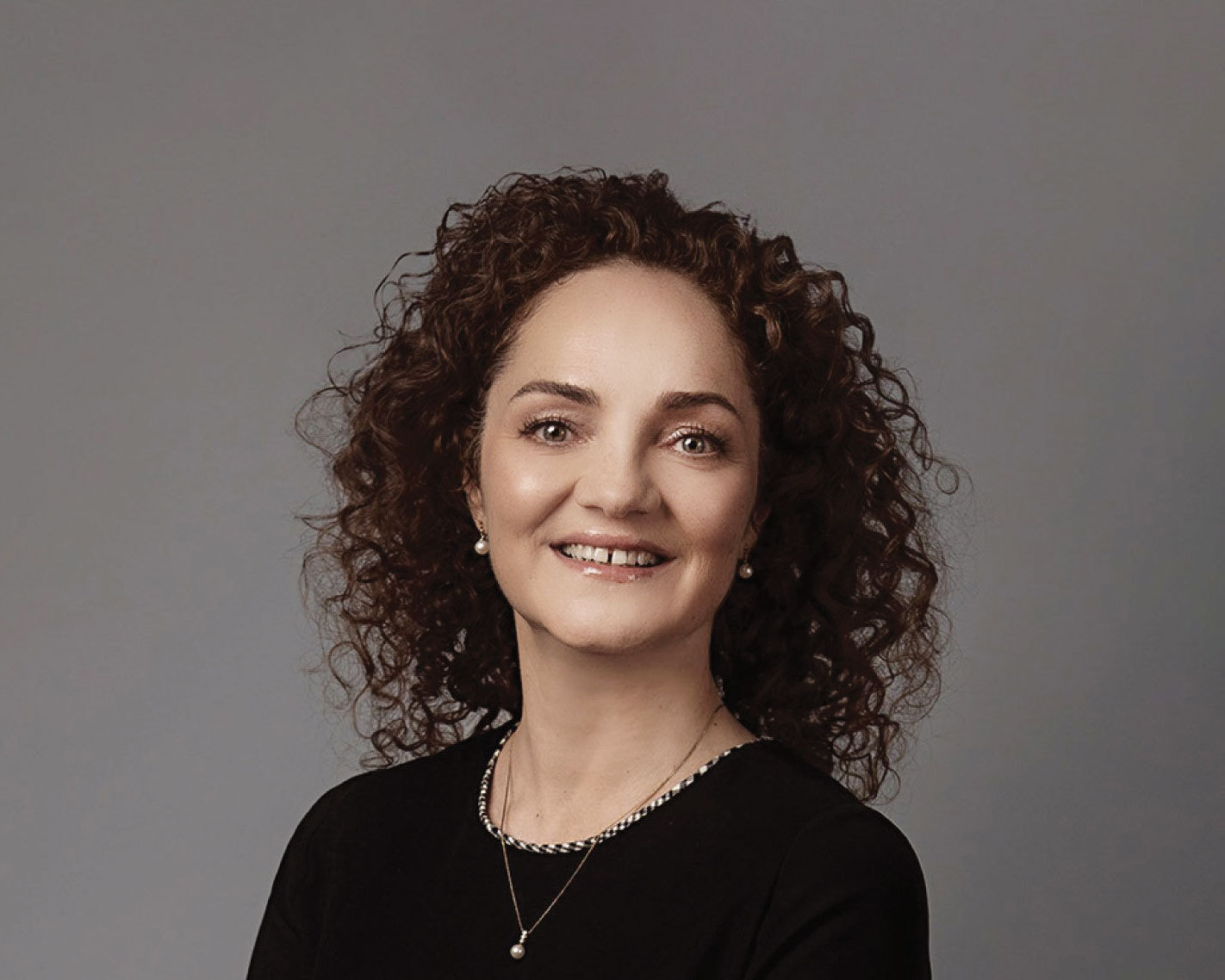 100 Cele mai puternice femei din business. Anda Rojanschi , Clients & Markets Leader, PwC România, și Partener, D&B David și Baias