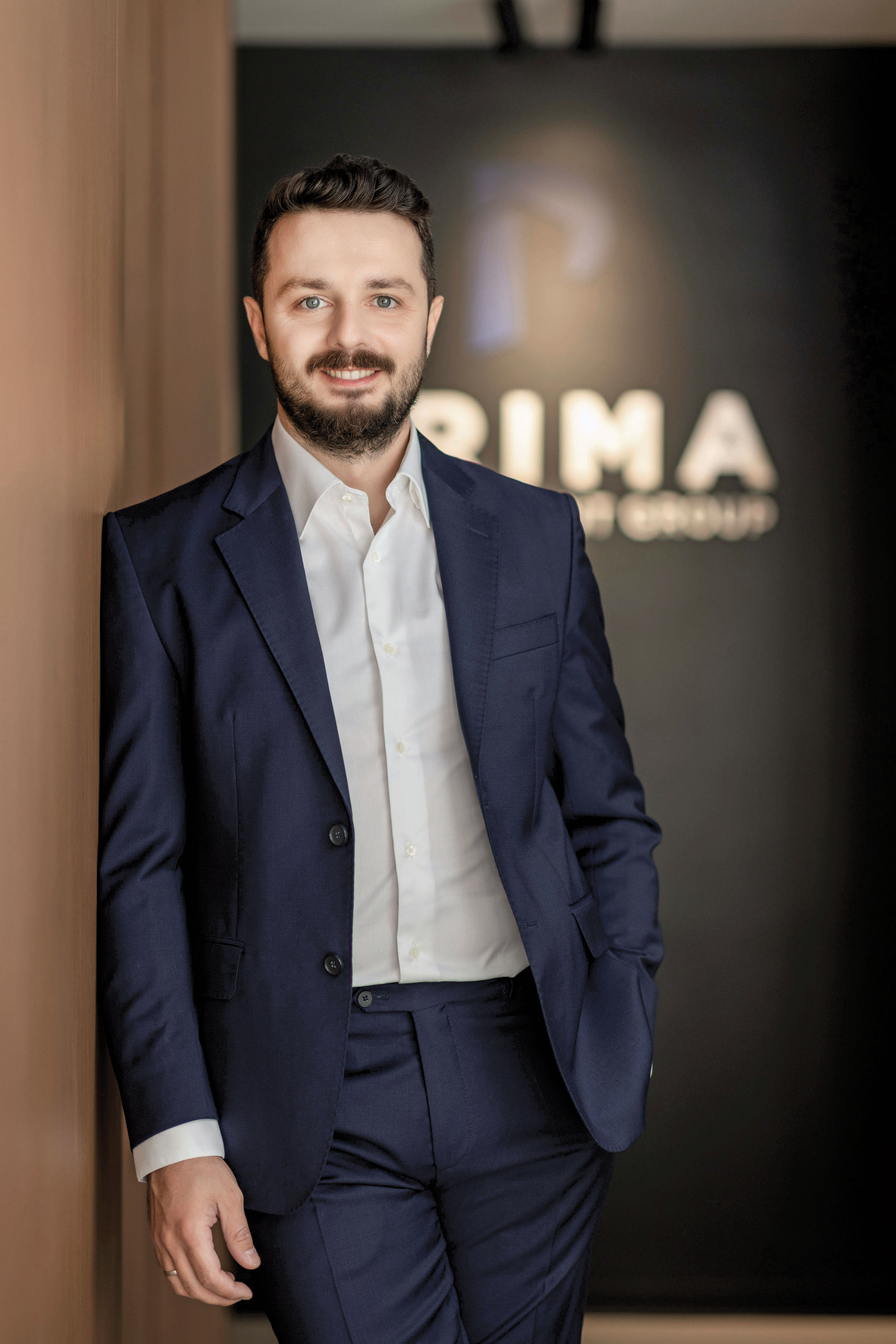 De ce continuă dezvoltatorii să investească sute de milioane de euro într-o piață în care cumpărătorii așteaptă?