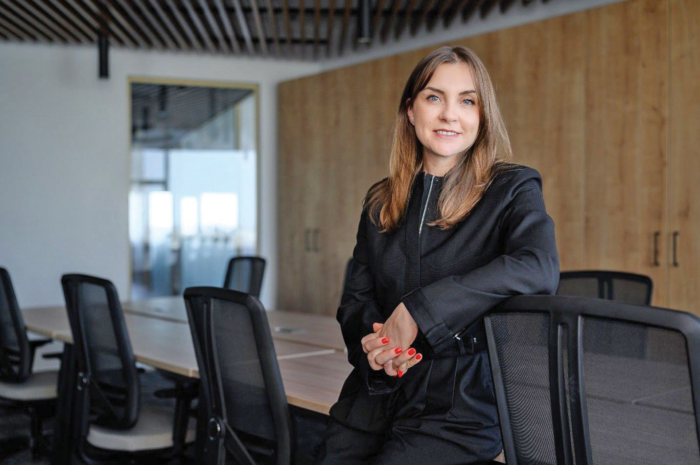 100 Cele mai puternice femei din business. Laura Vizir, Chief Platform Officer, tbi bank