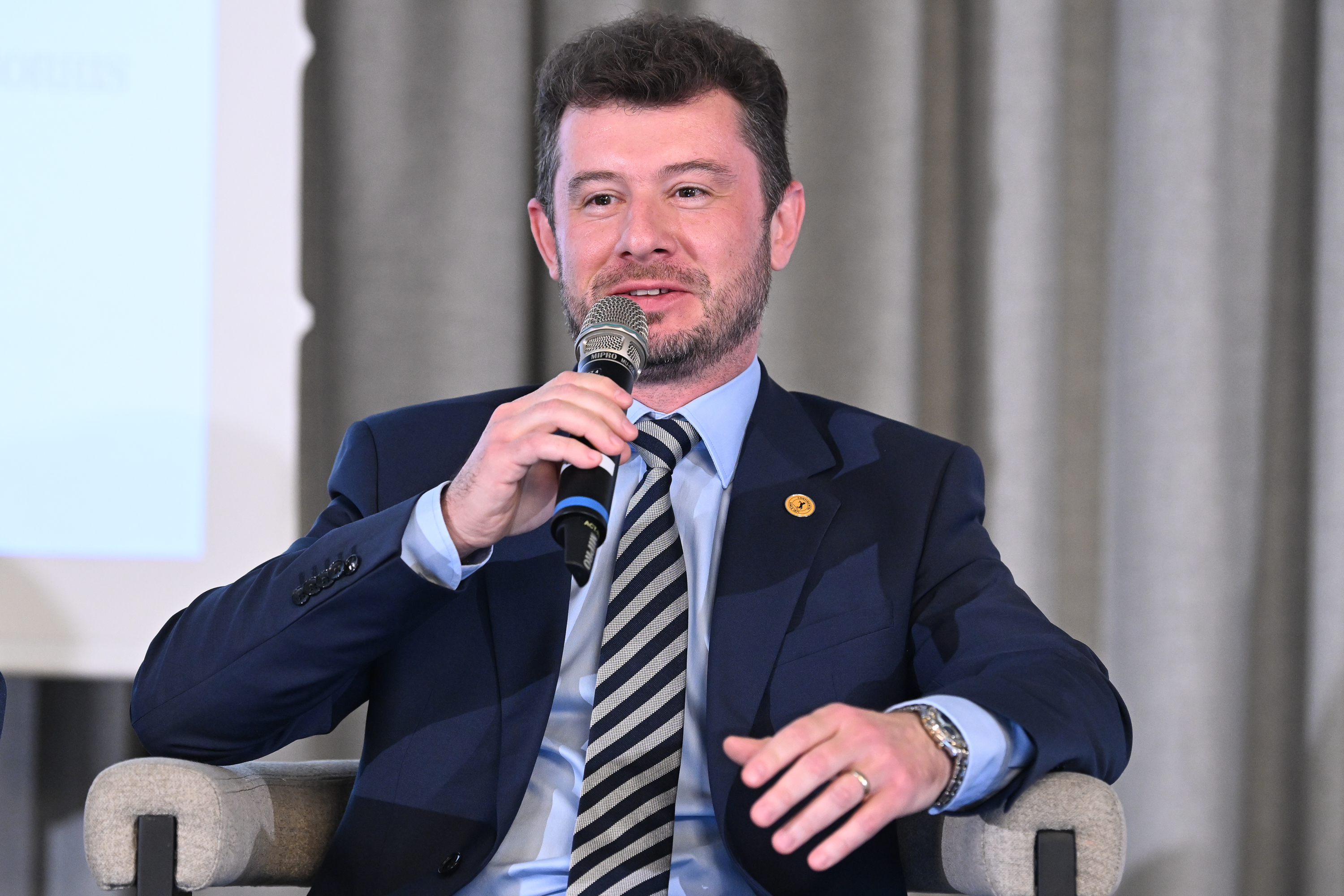 Cum poate România să atragă în continuare investiții? Ce spune șeful Continental Anvelope România că va face diferența