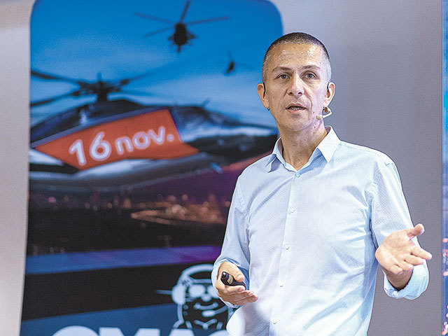 Sfârșitul IT-ului „ușor”. Cine vrea să mai ajungă programator în era AI trebuie să fie gata să studieze precum un neurochirurg. „Nevoia de arhitecți și de oameni specializați va fi mare, iar ei sunt cei care vor continua să câștige bine și să aibă succes” VIDEO