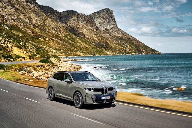 BMW lansează noul X5, cel mai complex model al său pe fondul unei investiții de 1,7 miliarde de dolari în uzina din SUA care produce modelul. Când vine și în România