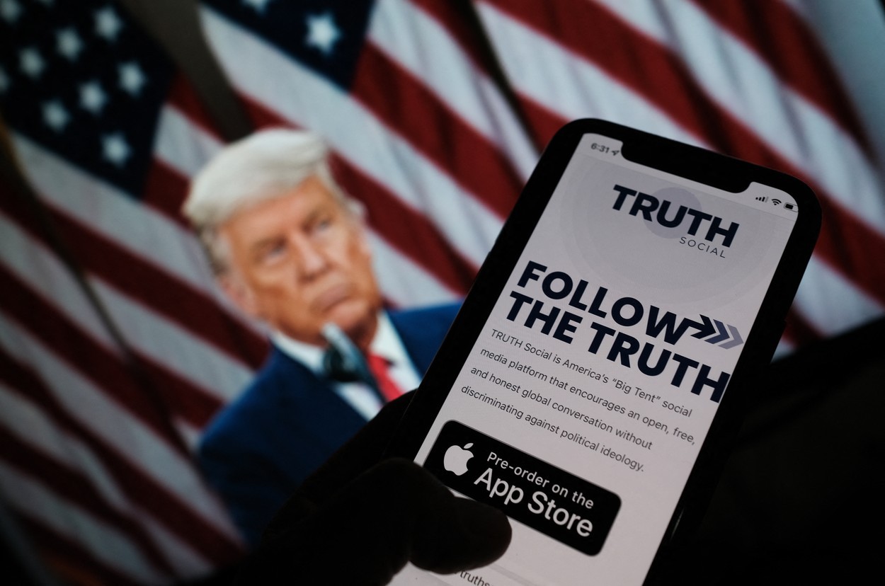 Cum mai face bani familia Trump: Grupul media Trump le cere marilor firme să plătească pentru acces ultrarapid la postările președintelui SUA de pe Truth Social, care provoacă adesea mișcări importante pe piețe