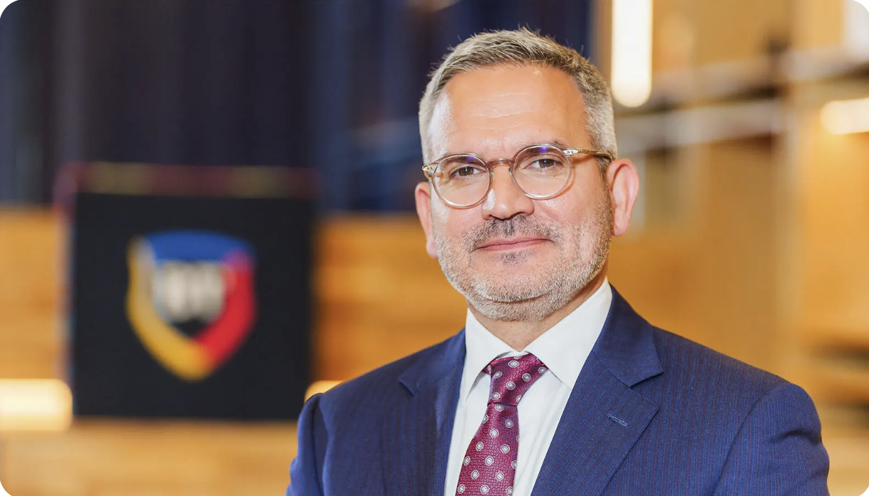 Banca Transilvania a acordat fraților Pavăl de la Dedeman cea mai mare finanțare din istoria sa pentru a susține achiziția Carrefour România