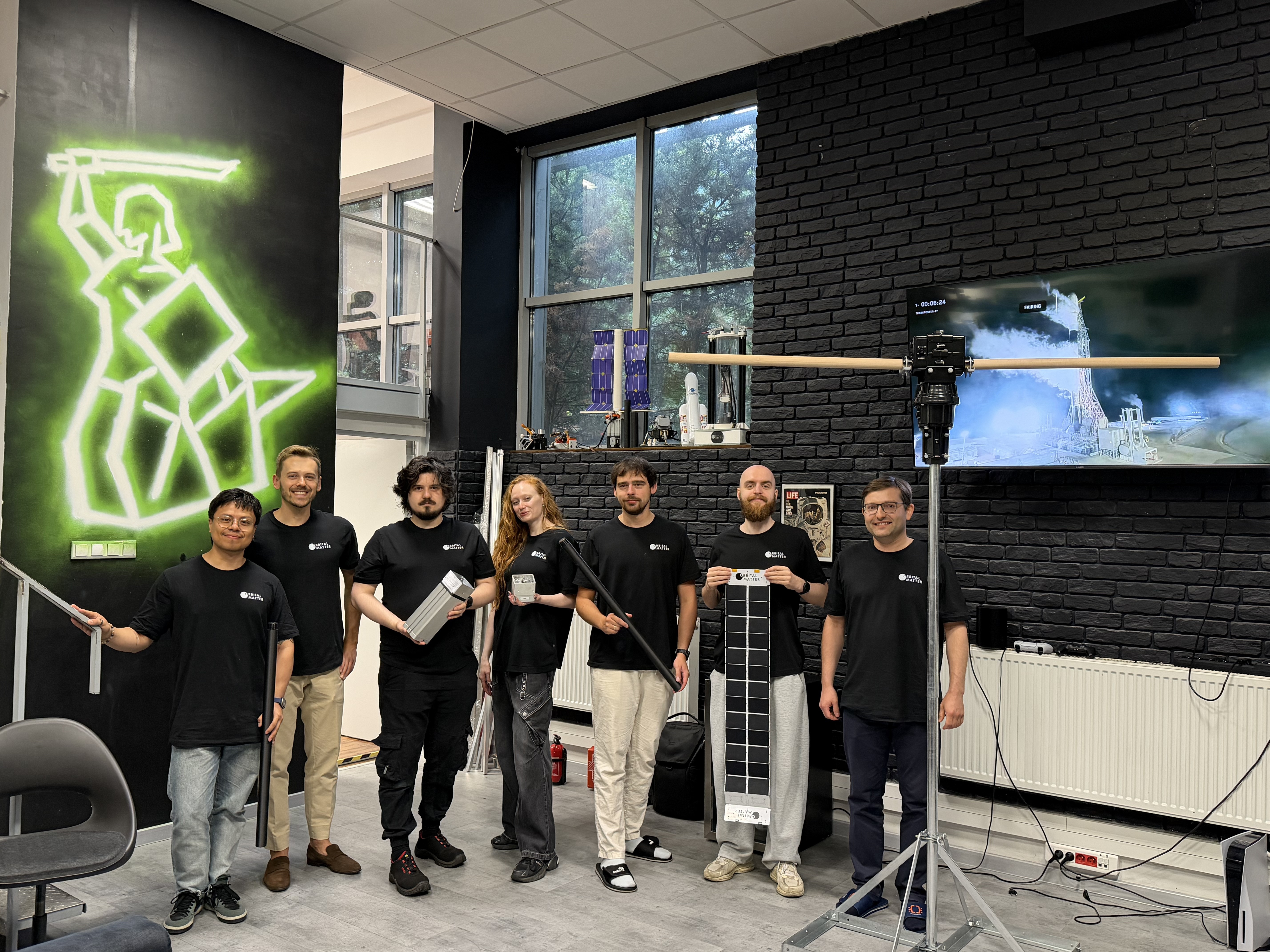Start-up-ul Orbital Matter, cofondat de un inginer român, a lansat cu o rachetă SpaceX primul său satelit pentru printare 3D direct în spațiu