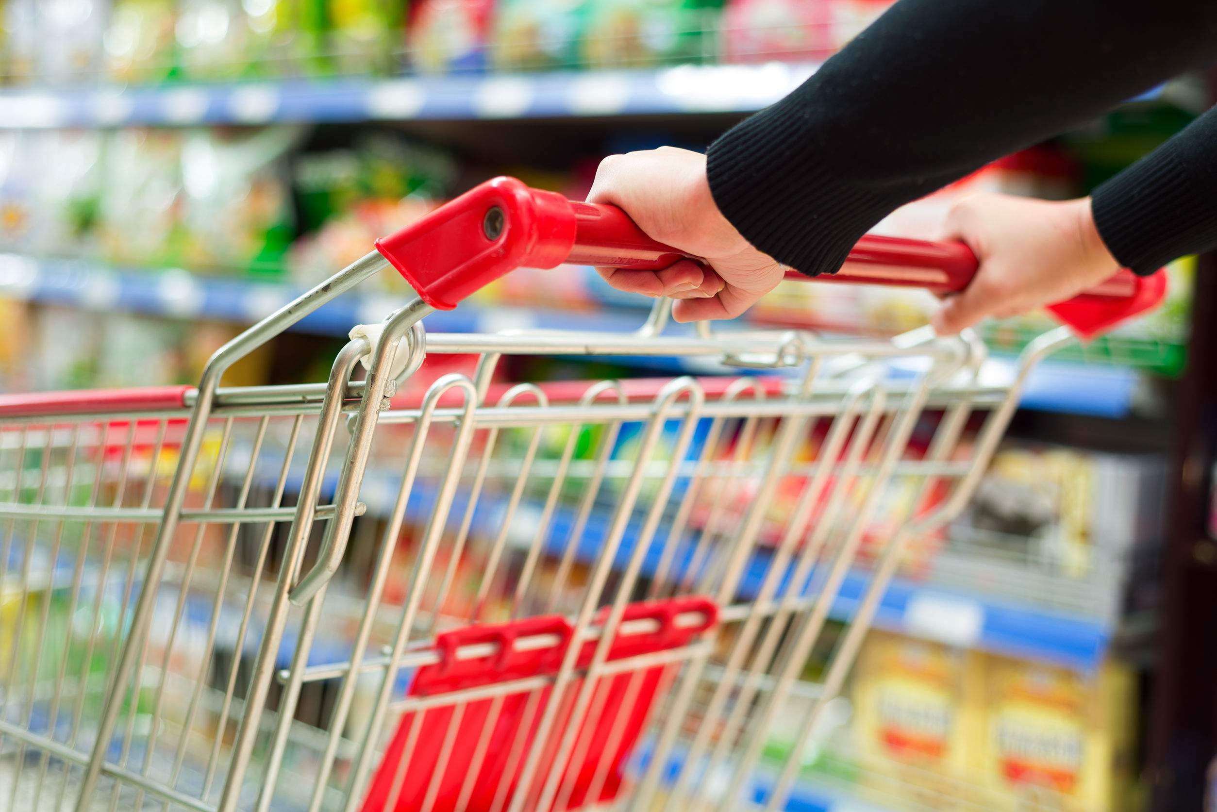 Radiografia shoppingului. Coca-Cola, Pepsi şi Dr. Oetker, brandurile pe care românii le pun cel mai des în coşul de cumpărături. România, singura ţară cu trei mărci internaţionale la vârf