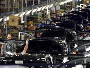 De ce oprirea producției auto din august devine cea mai bună veste a zilei pentru sistemul energetic: Automobile Dacia și Ford Otosan Craiova ies din rețea în august și fac economii de circa 45 MW